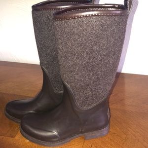 UGG brown rain boots size 6
